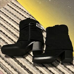 Women's Black Short Boots